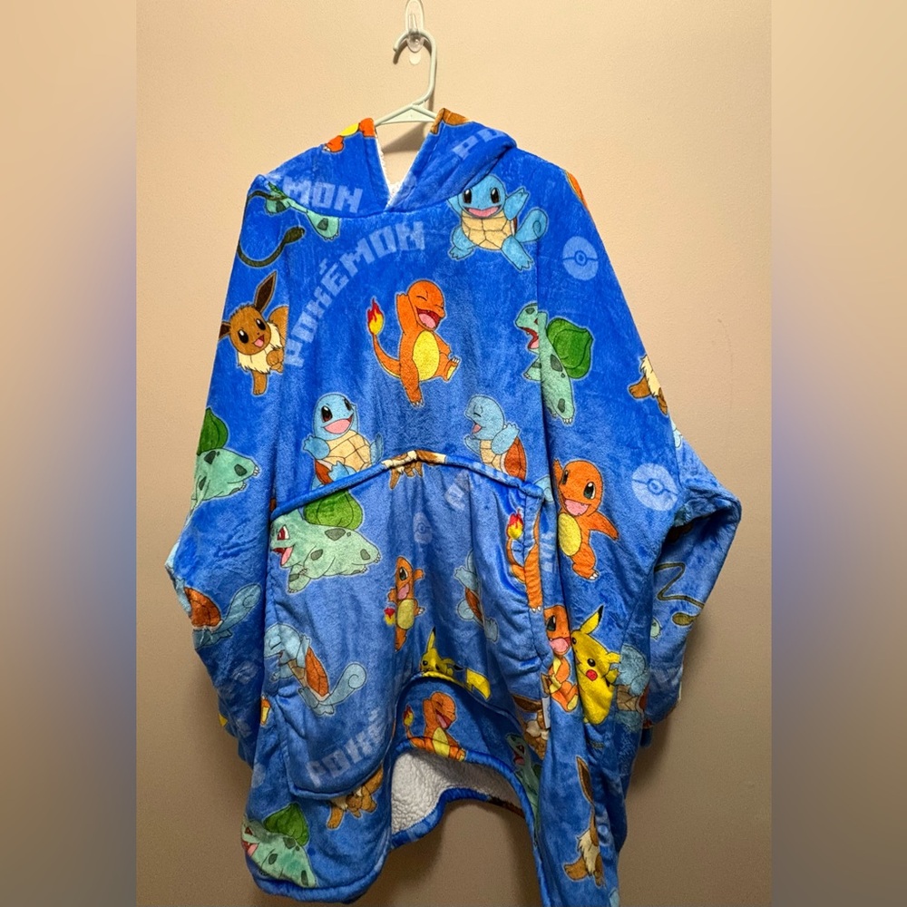 NWOT Big Pokemon Blanket Hoodie